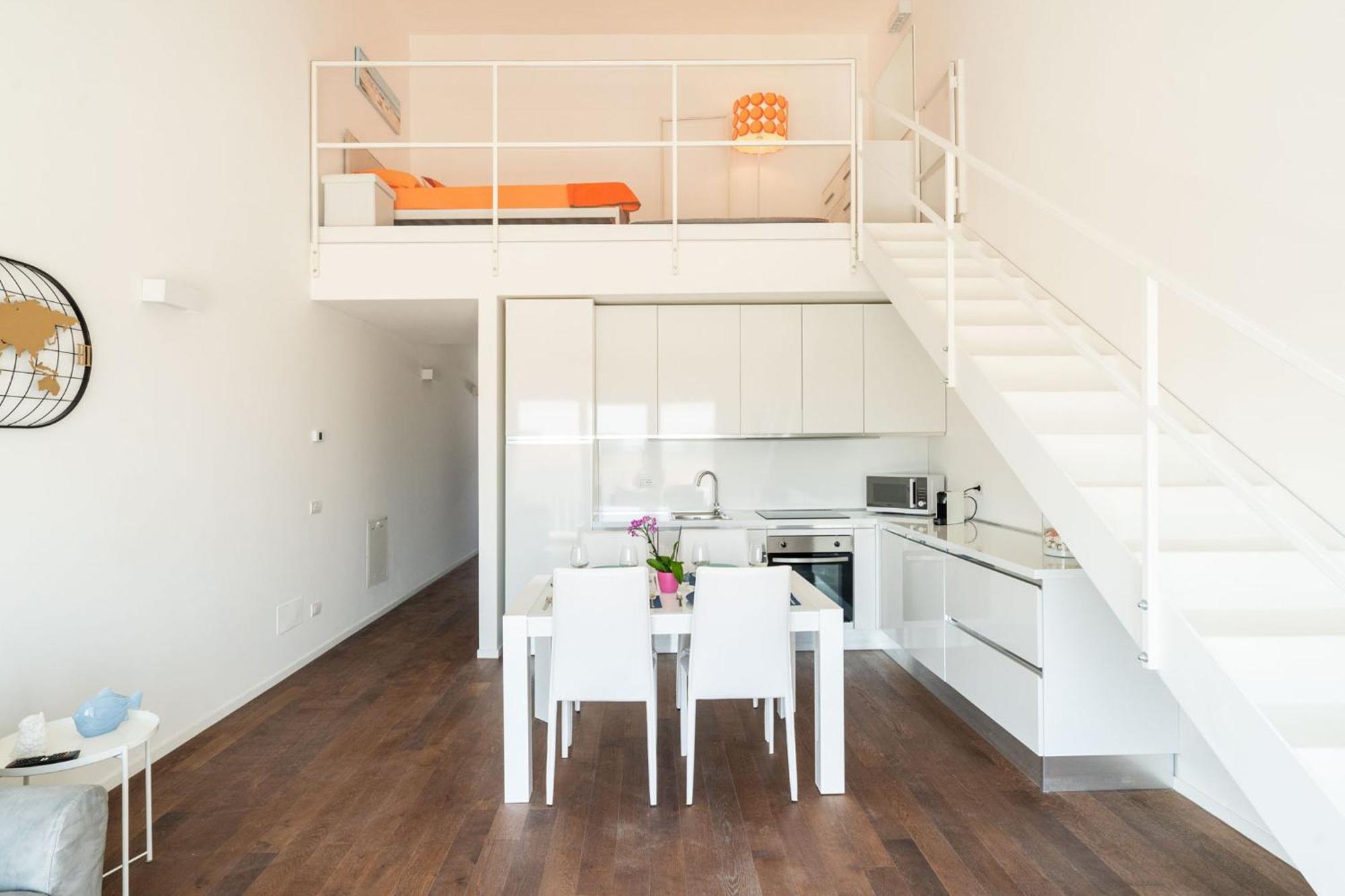Apartment Lolita's Beachfront Loft By Wonderful Italy